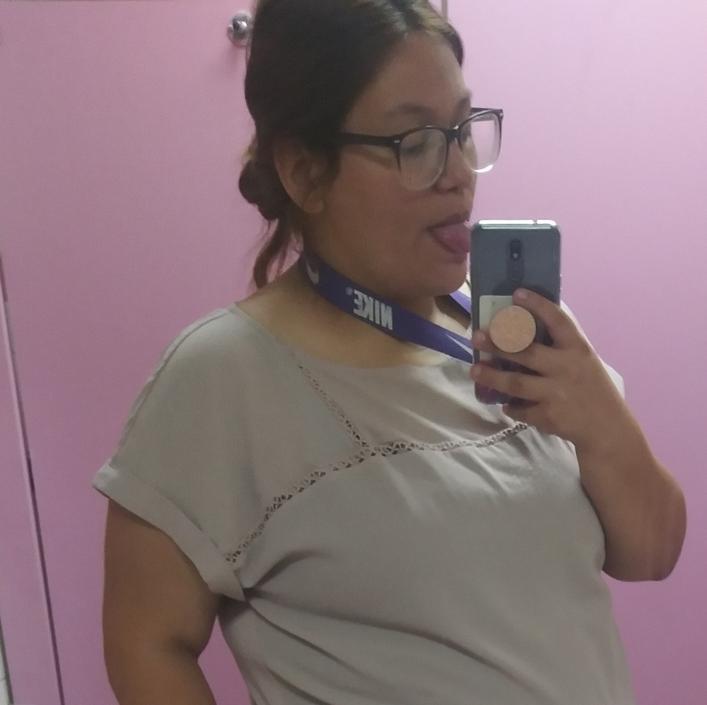 Meet your Posher, Ana